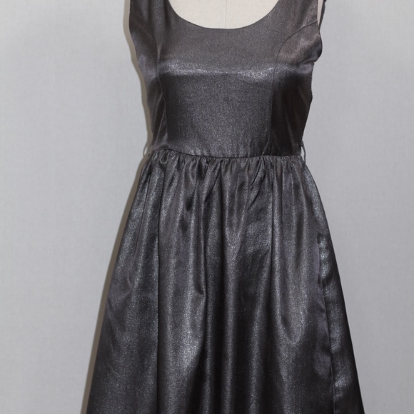 Ya Los Angeles Dress - Picture 10 of 15